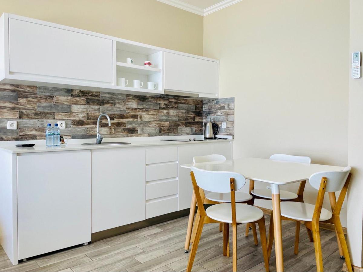 Balmaral Apart Hotel Batumi Eksteriør bilde