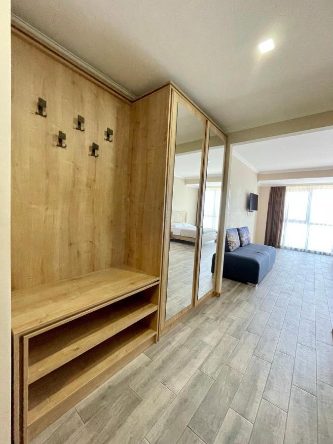 Balmaral Apart Hotel Batumi Eksteriør bilde