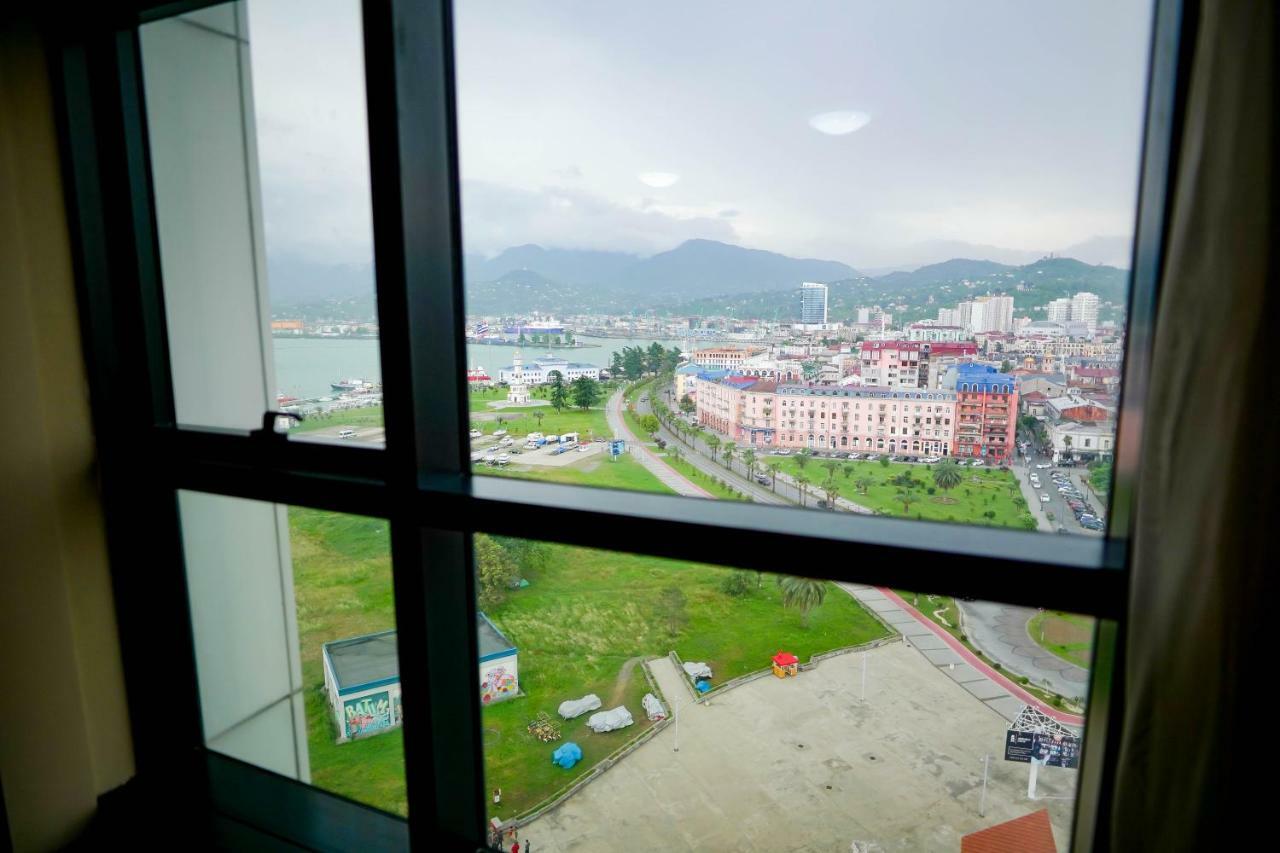 Balmaral Apart Hotel Batumi Eksteriør bilde