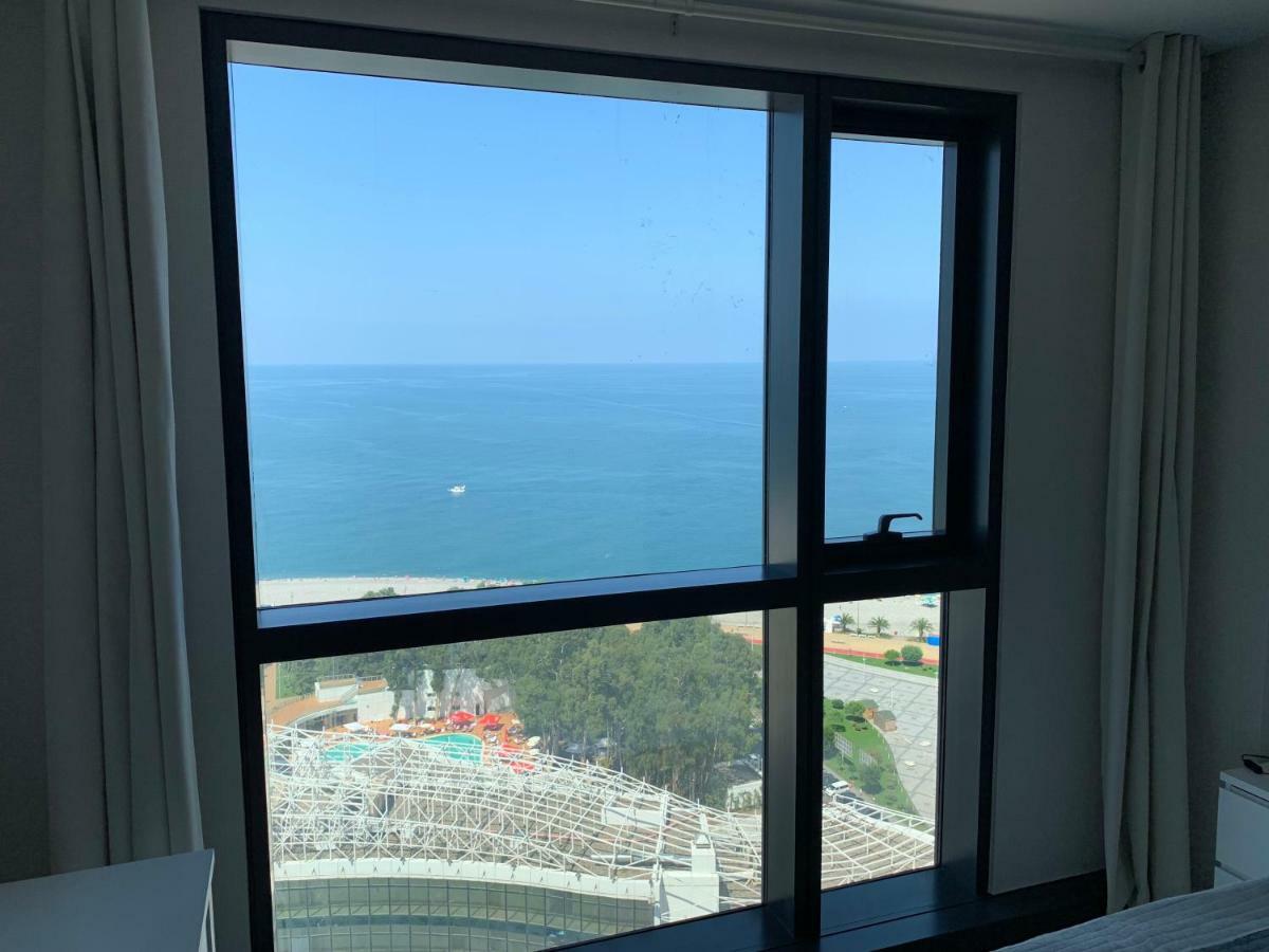 Balmaral Apart Hotel Batumi Eksteriør bilde